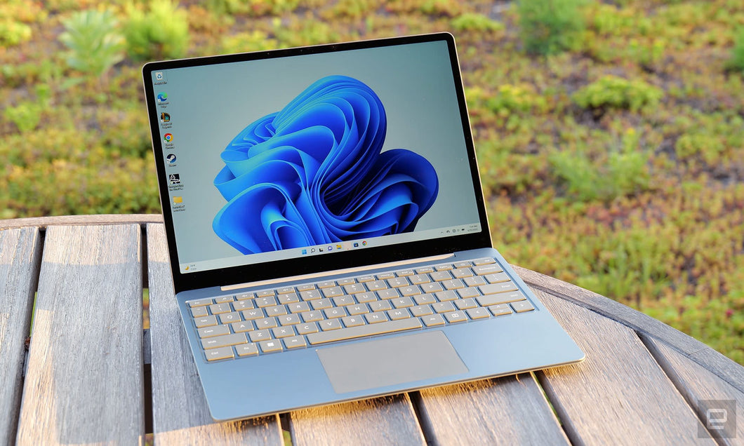Microsoft Surface Laptop 2 | Core i5-8th Gen | 8 x 256 GB | 13